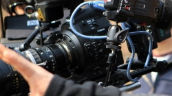 ĳ EOS C300, SBS  ٺ ü Կ